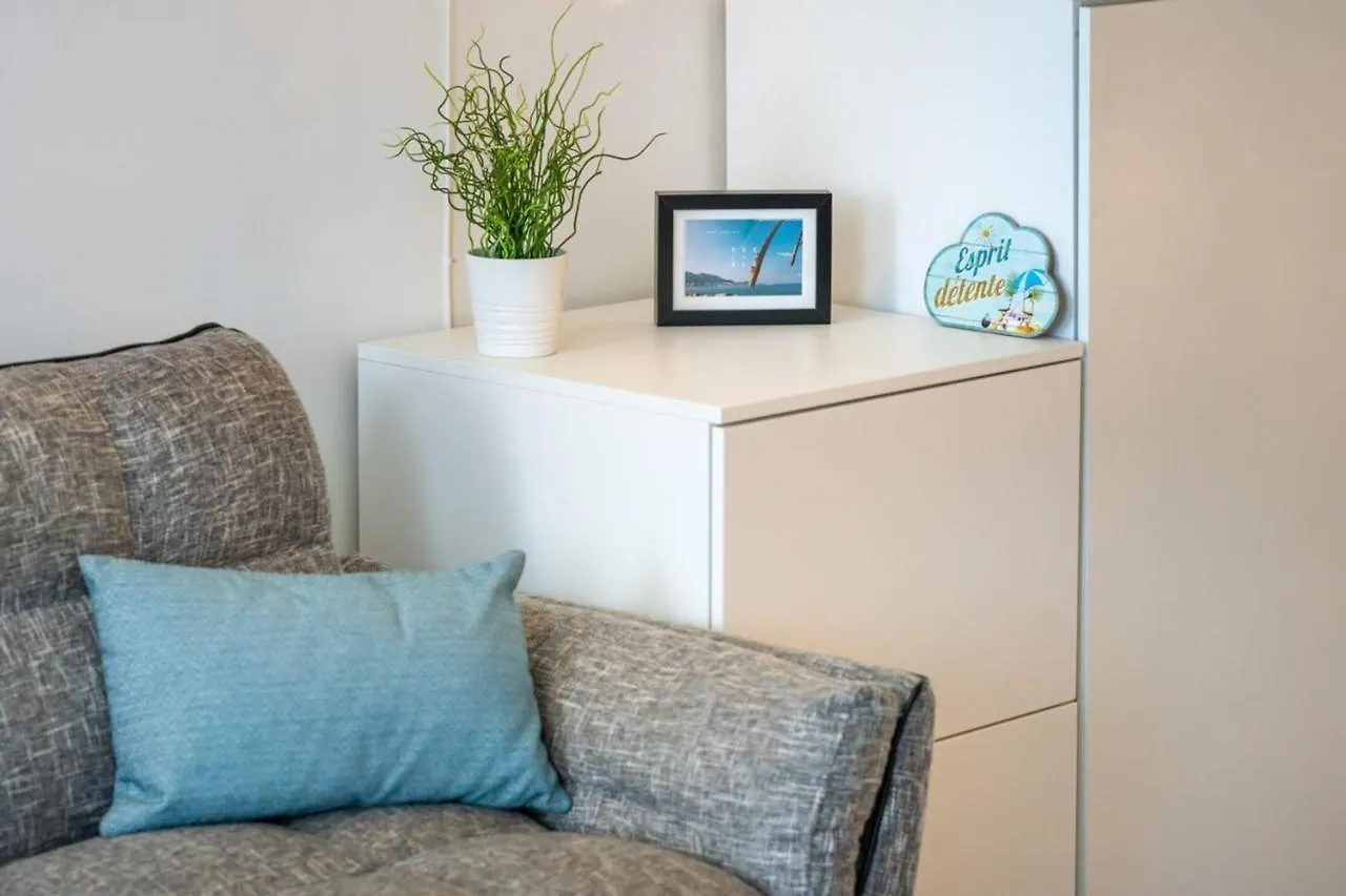Apartment O Pied De Notre-Dame Wifinetflixcentre-Ville Marseille France